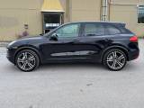 Porsche Cayenne 2012 thumbnail 2